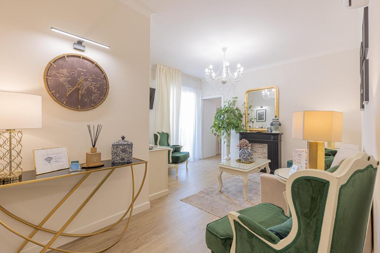 Crys: Apartments, Holiday, Business, Verde Верона Екстериор снимка