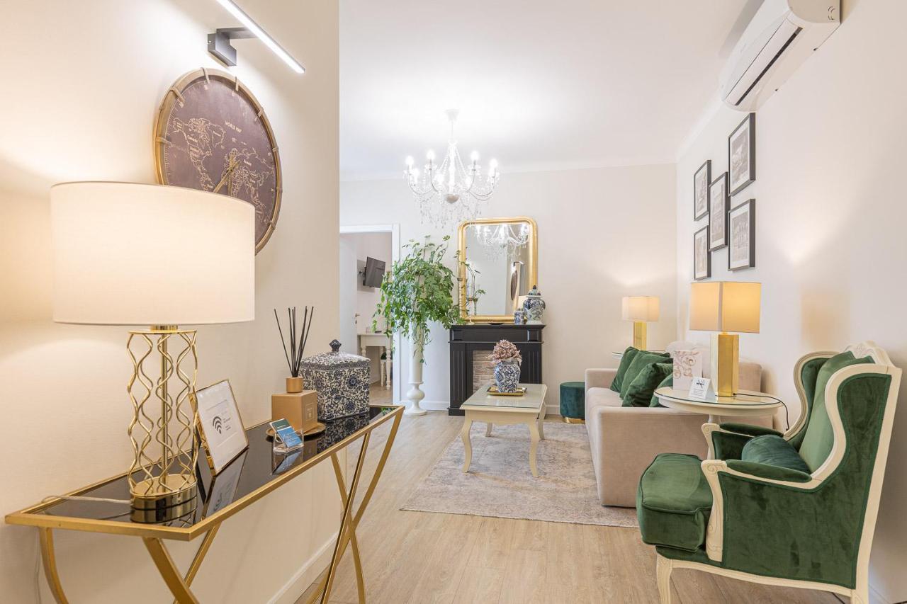 Crys: Apartments, Holiday, Business, Verde Верона Екстериор снимка