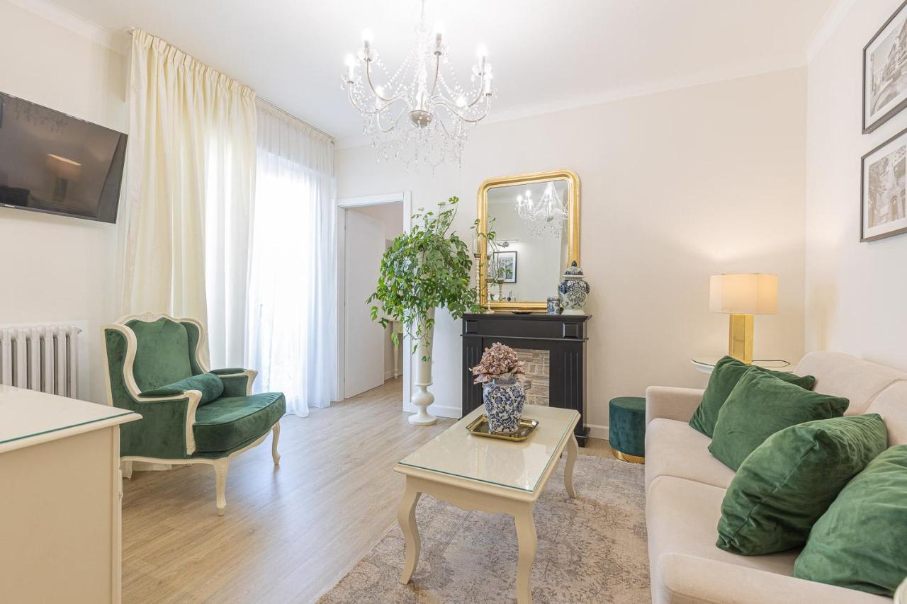 Crys: Apartments, Holiday, Business, Verde Верона Екстериор снимка
